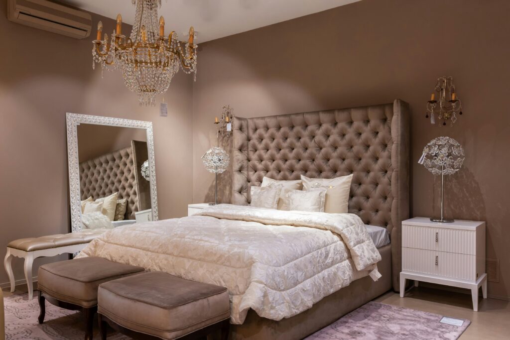 How to Choose the Perfect Pieces to Transform Your Bedroom into a Relaxing Haven