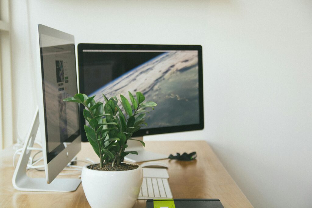 How to Choose Ergonomic Furniture That Boosts Productivity at Work