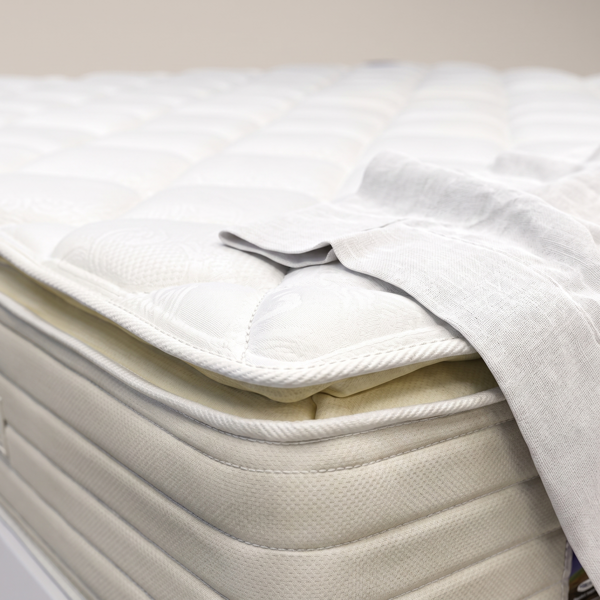 Cloud 9 Westend Pillow Top Mattress, styled detail