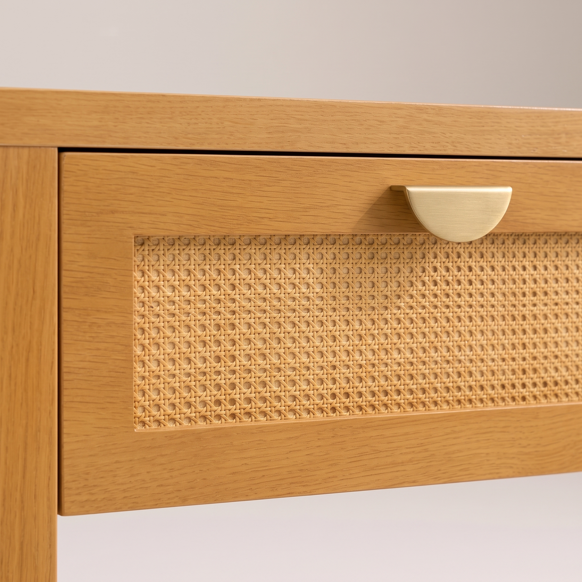 Consote Table #25008, material detail