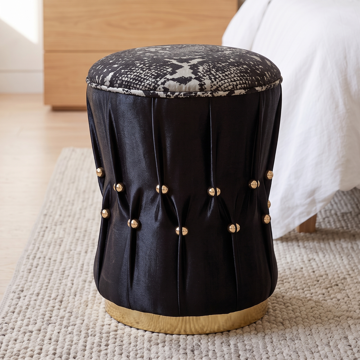 Majesty Black Pouf, close view