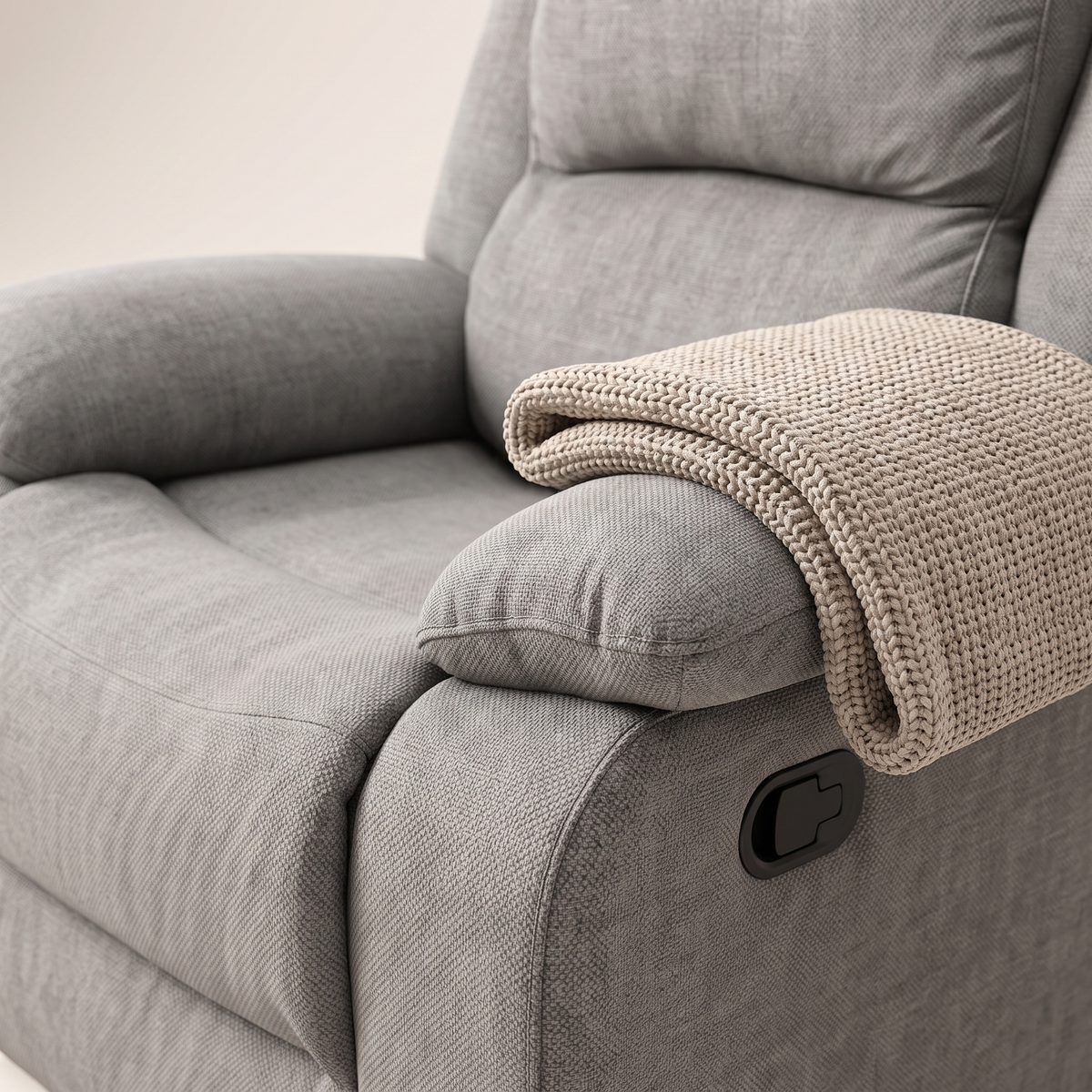 Rocker Recliner #RC-707, styled detail