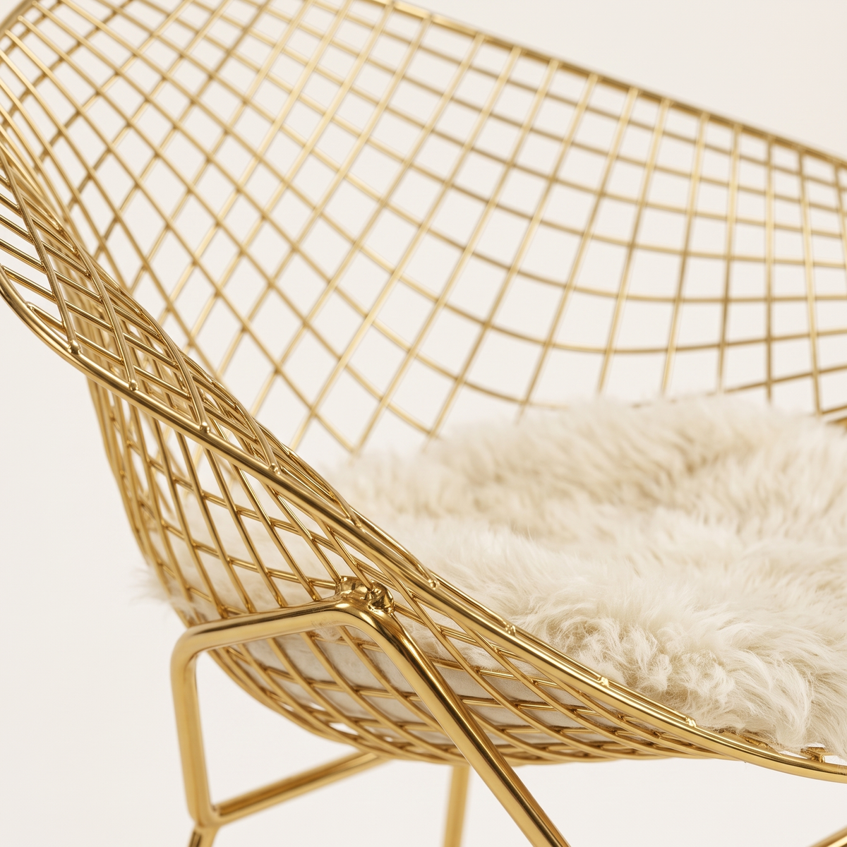 Lounge Chair #T005, styled detail
