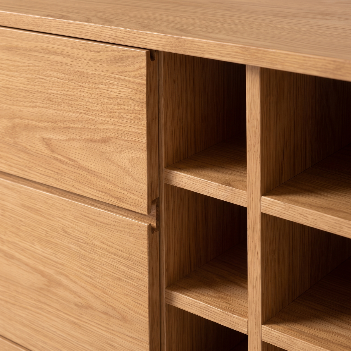 Noronha TV Stand, material detail