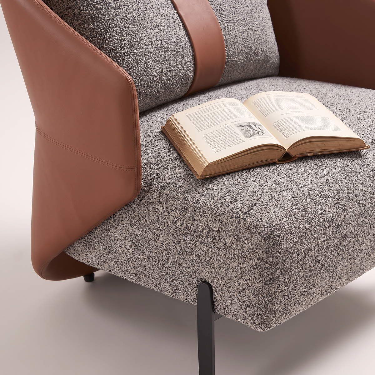 Two-Tone Lounge Chair #EC-380, styled detail