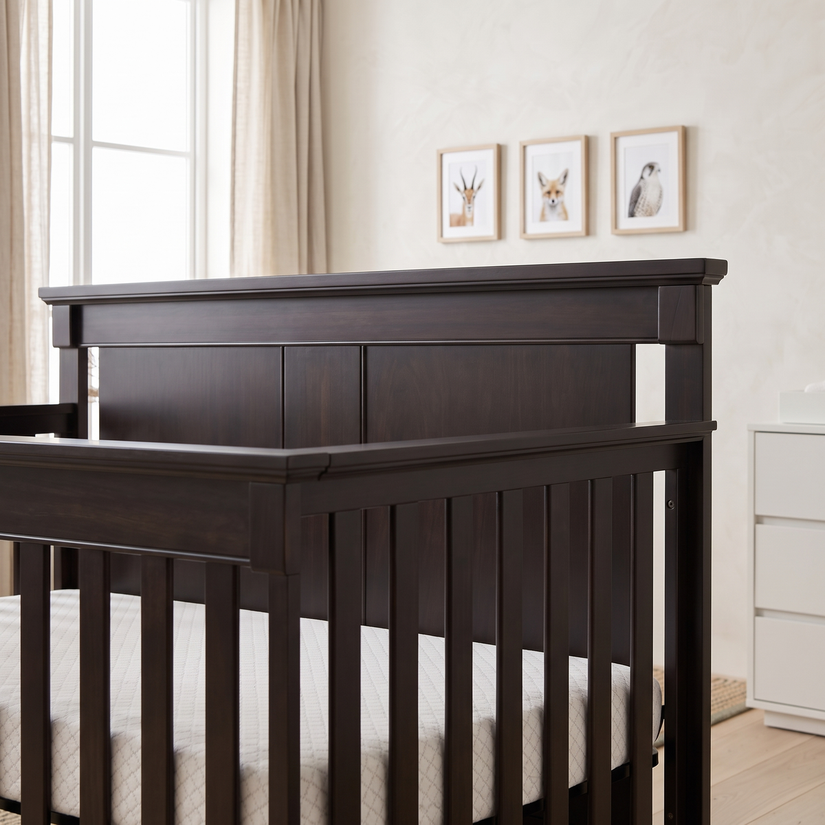 Foldable Black Baby Crib #GH-102, close view