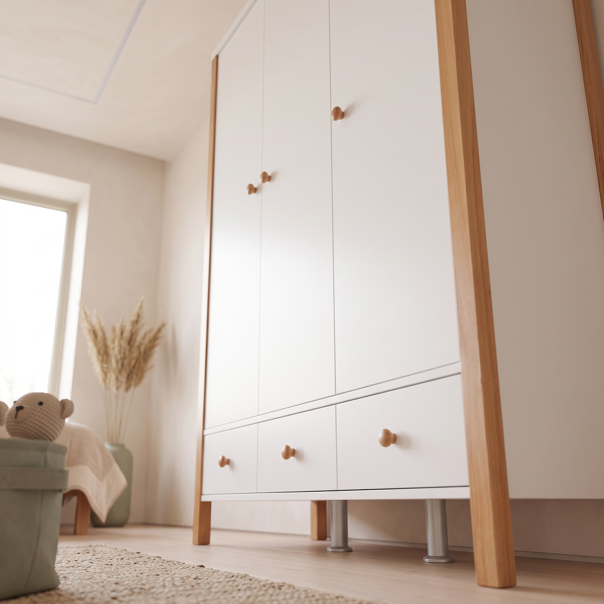 White 3-Door Wardrobe #CTY01GR, close view