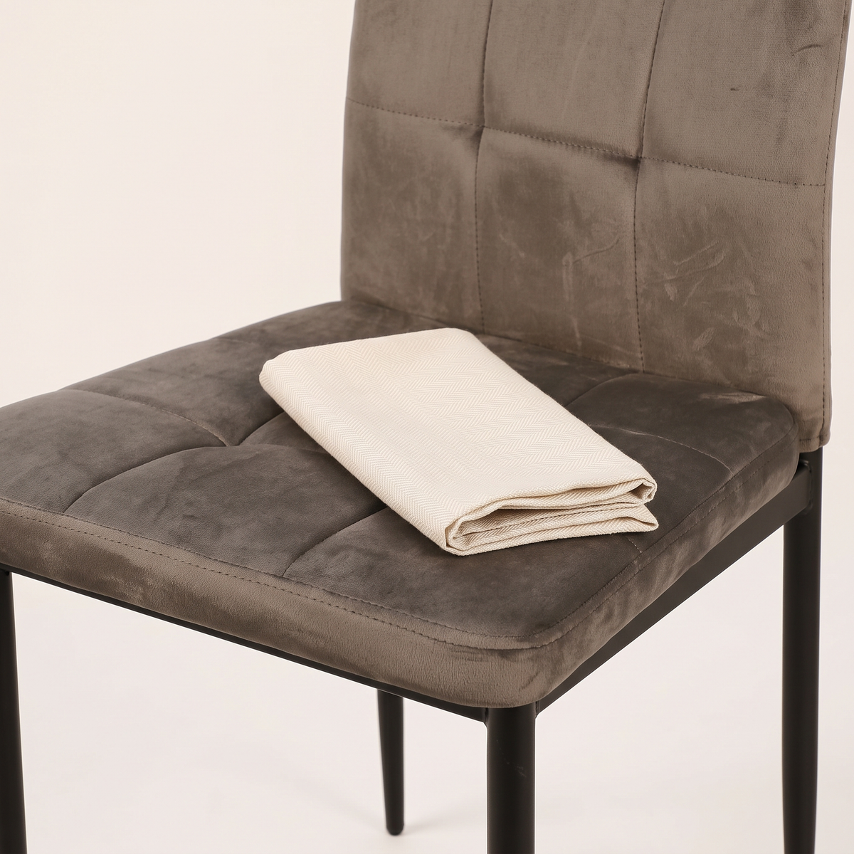 Dining Chair #LDHX01, styled detail
