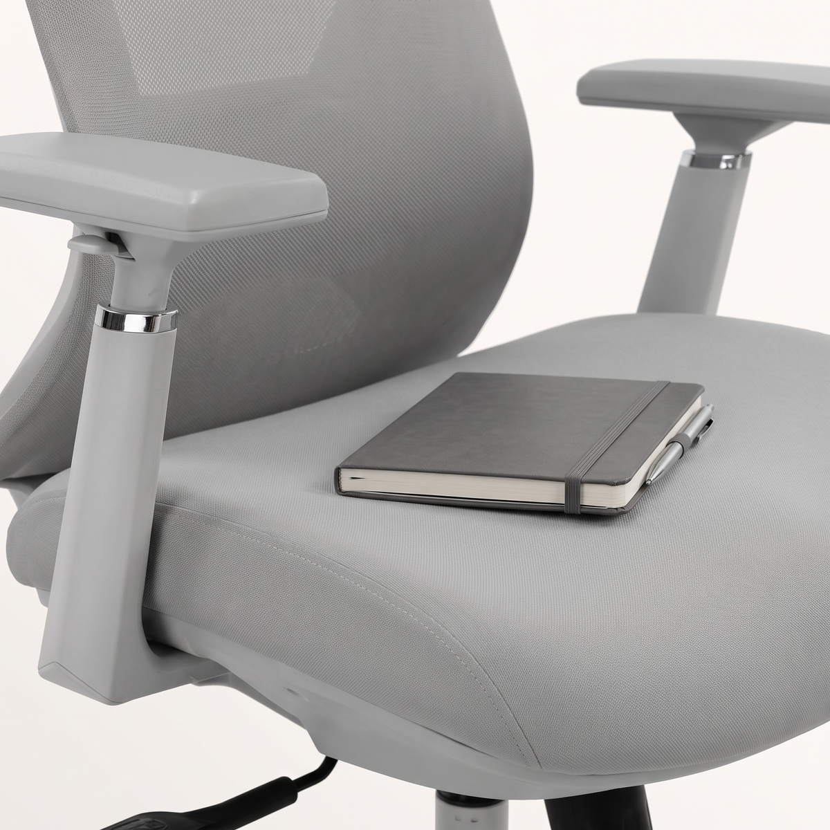 Office Chair #K2-GM-02, styled detail