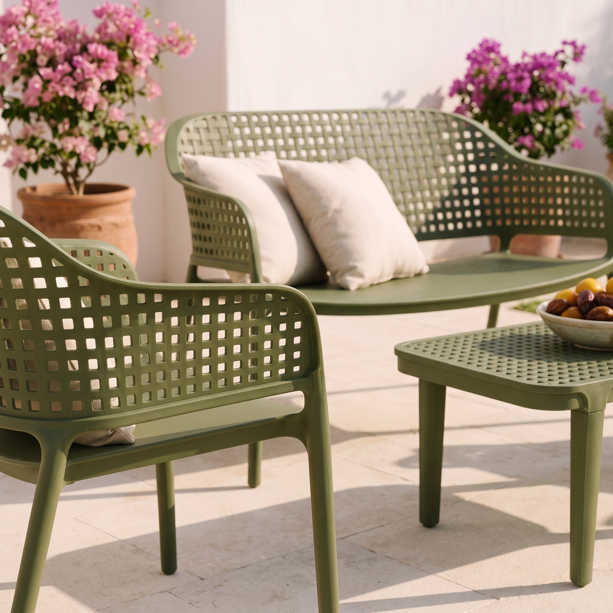 Green Outdoor Gathering Set #1853, close view