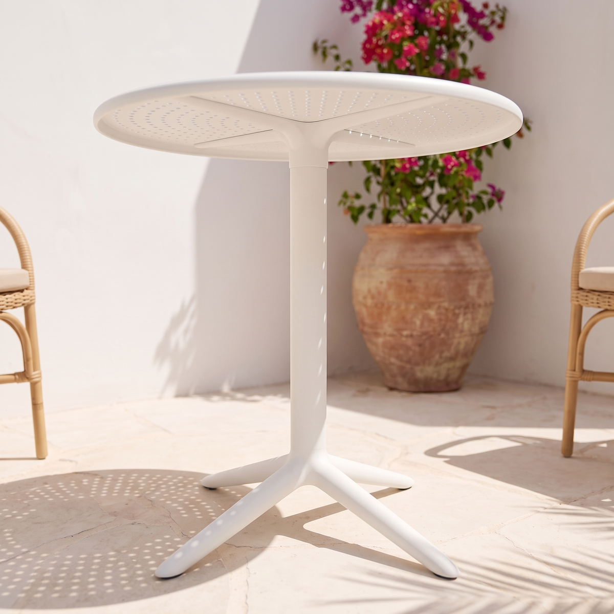 White Garden Table #8302, close view