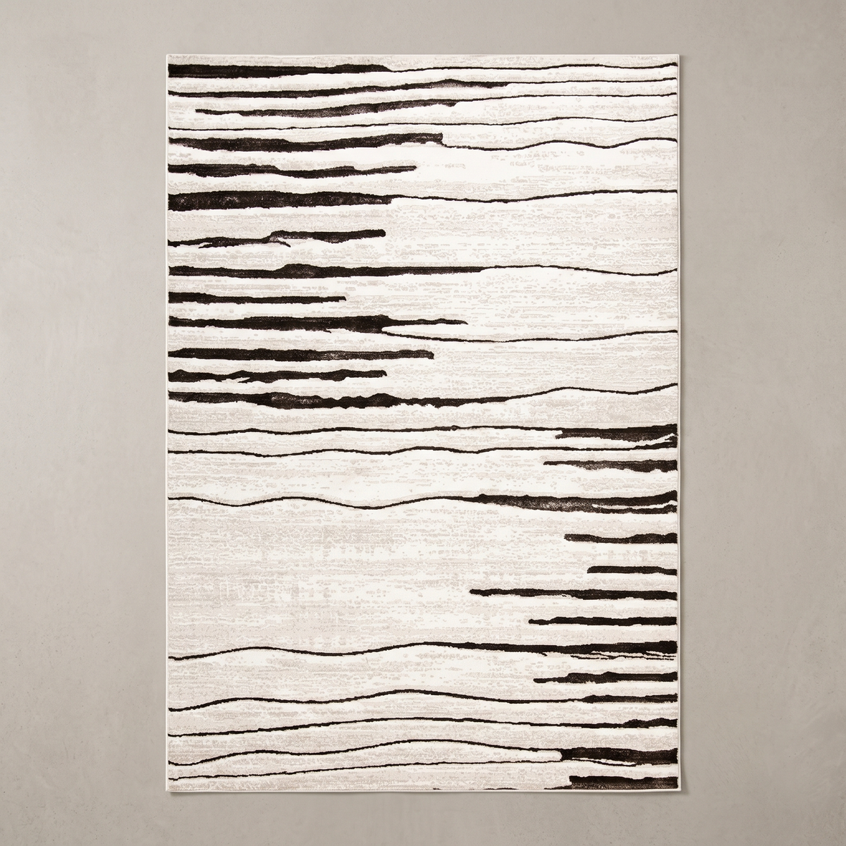 200×285 Ledex Rug #59001Y, studio view