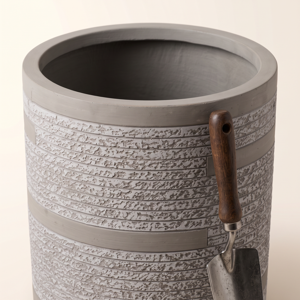 42x46cm Textured Fiberclay Planter with Horizontal Stripes #KD-141, styled detail