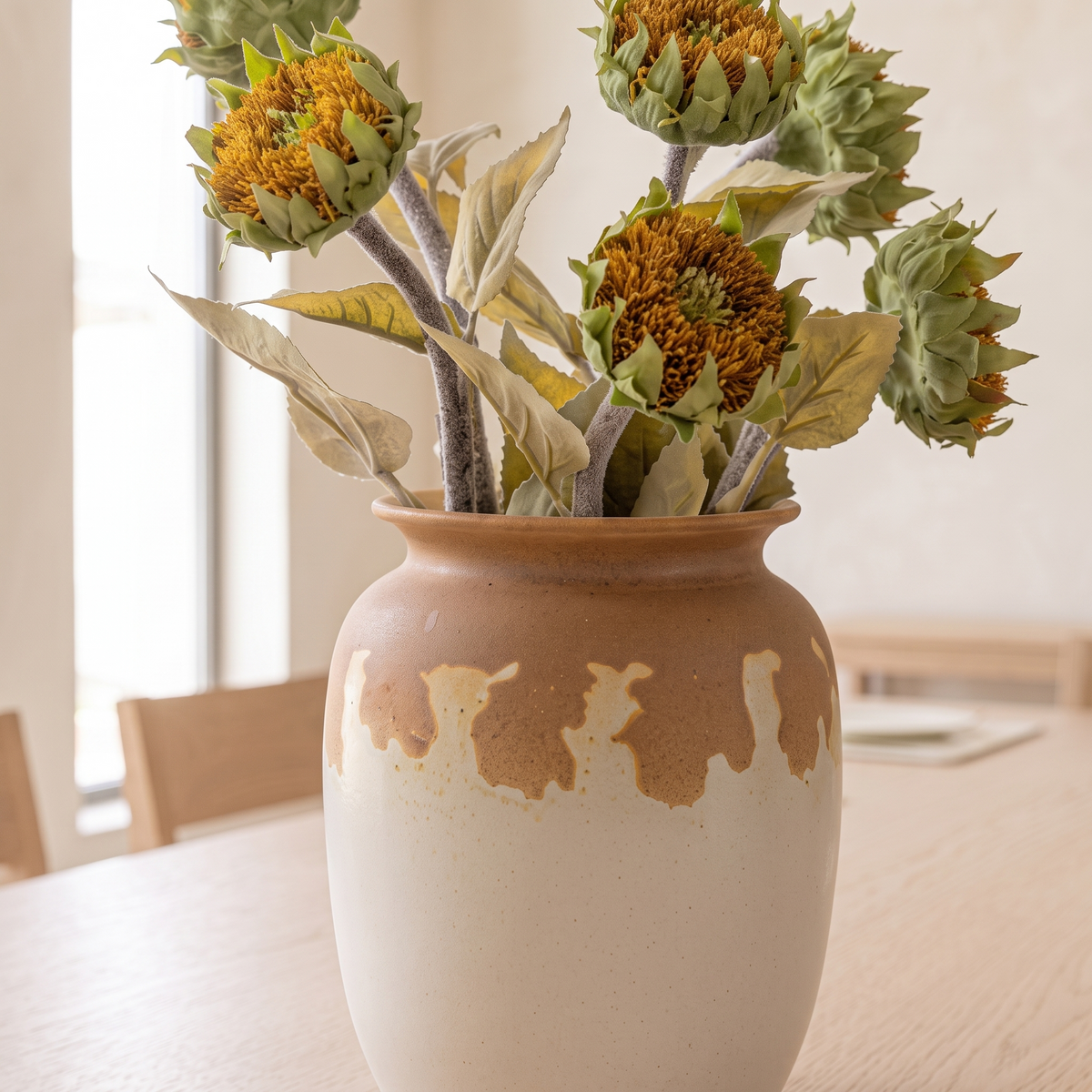 Decorative Porcelain Vase #SLD041-M, close view