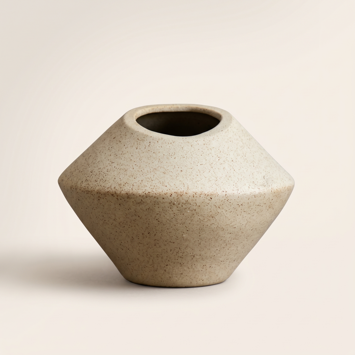 Decorative Porcelain Vase #SLD112-S, studio view