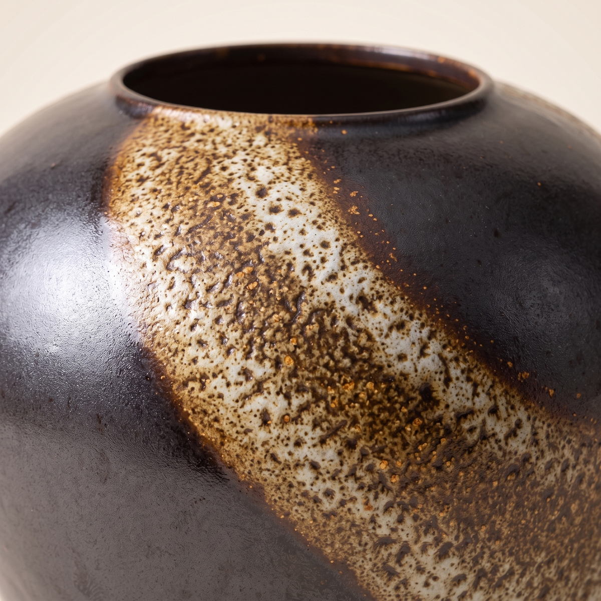 Decorative Porcelain Vase #SLD059-S, material detail