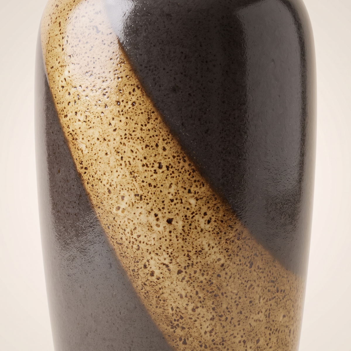 Decorative Porcelain Vase #SLD059-L, material detail