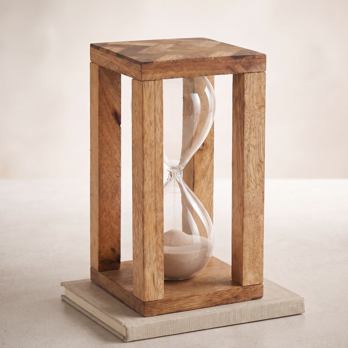 Decorative Sand Timer #EN-25690, styled detail