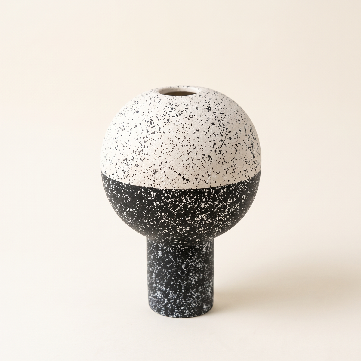 Decorative Vase #FD-D22, studio view