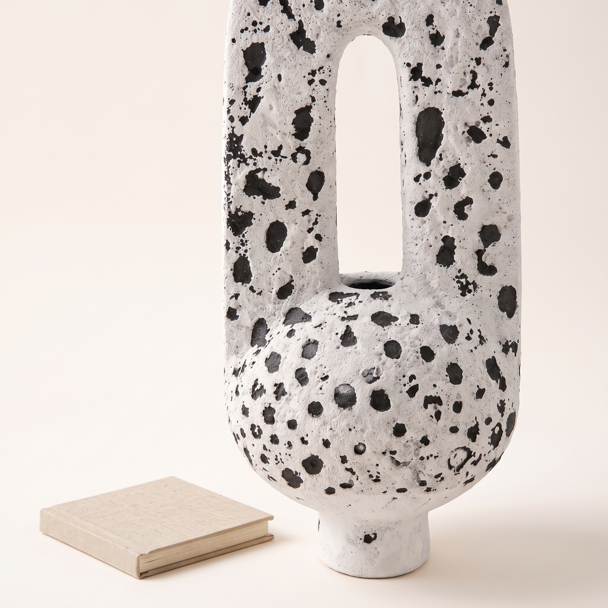 Lunar Large Lava Bottle, styled detail