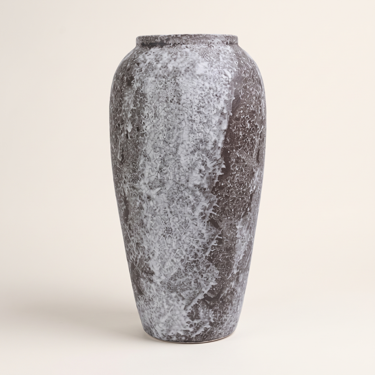 Rustic Porcelain Vase #SLD005-L, studio view