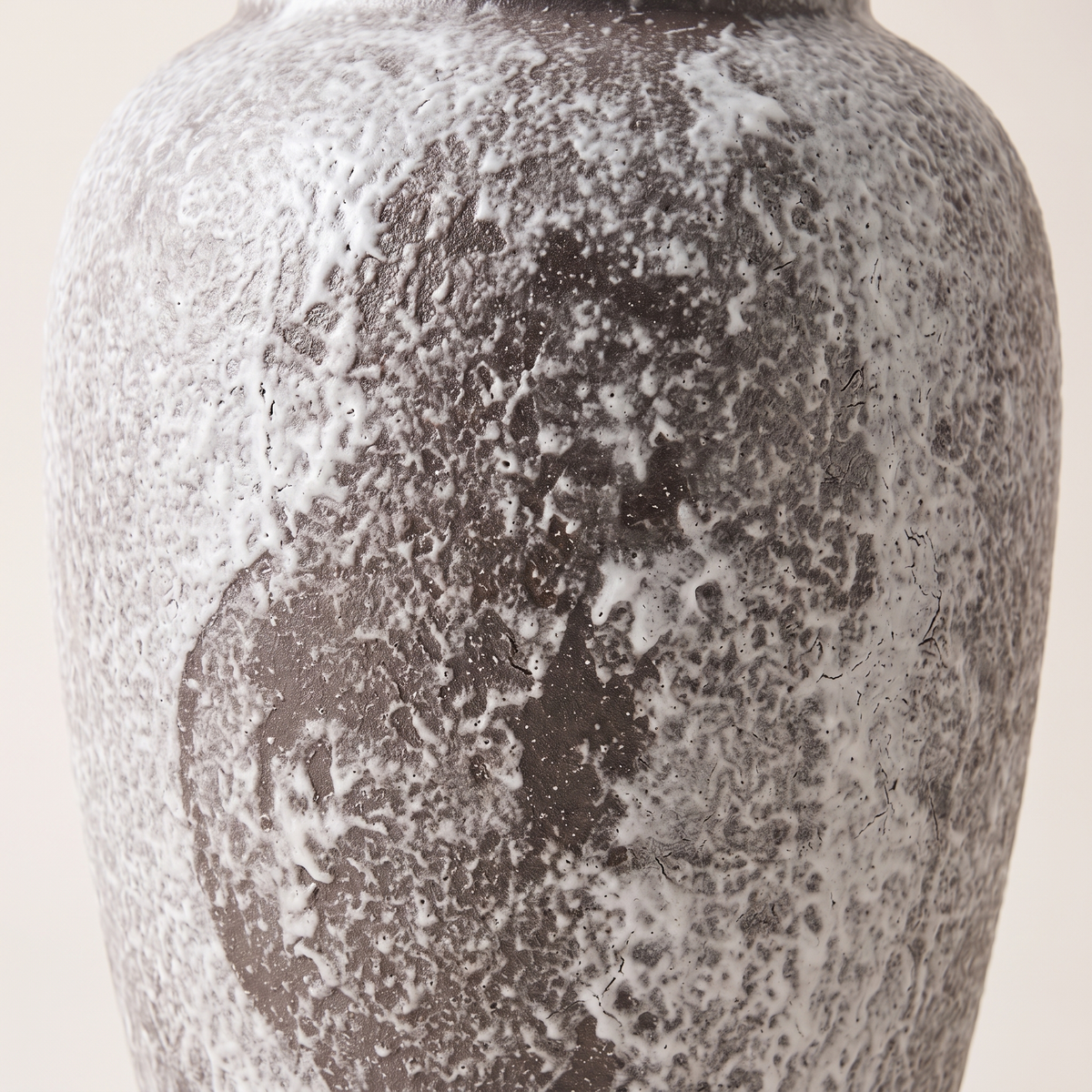 Rustic Porcelain Vase #SLD005-M, material detail