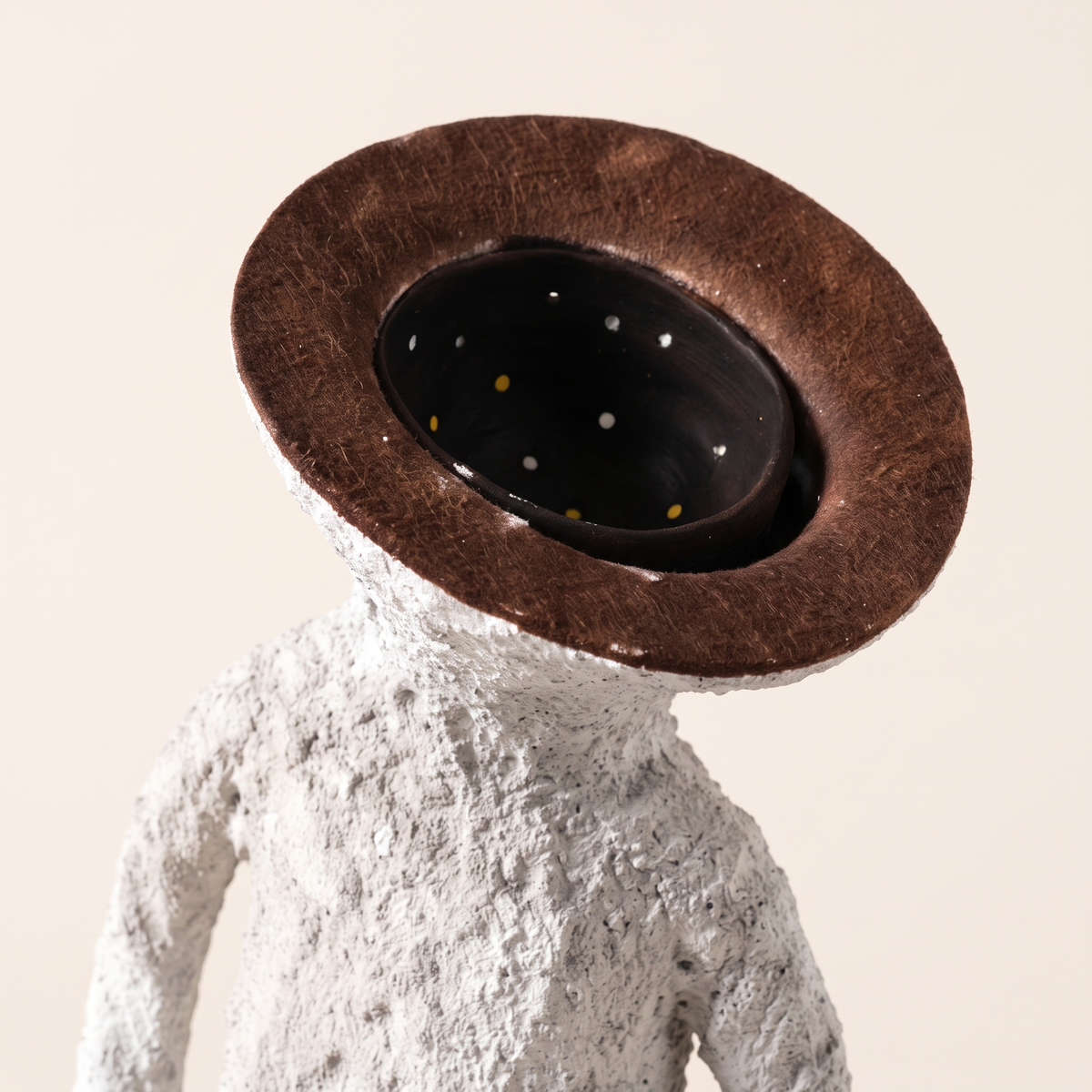 Tilted Halo Abstract Decorative Figurine, material detail