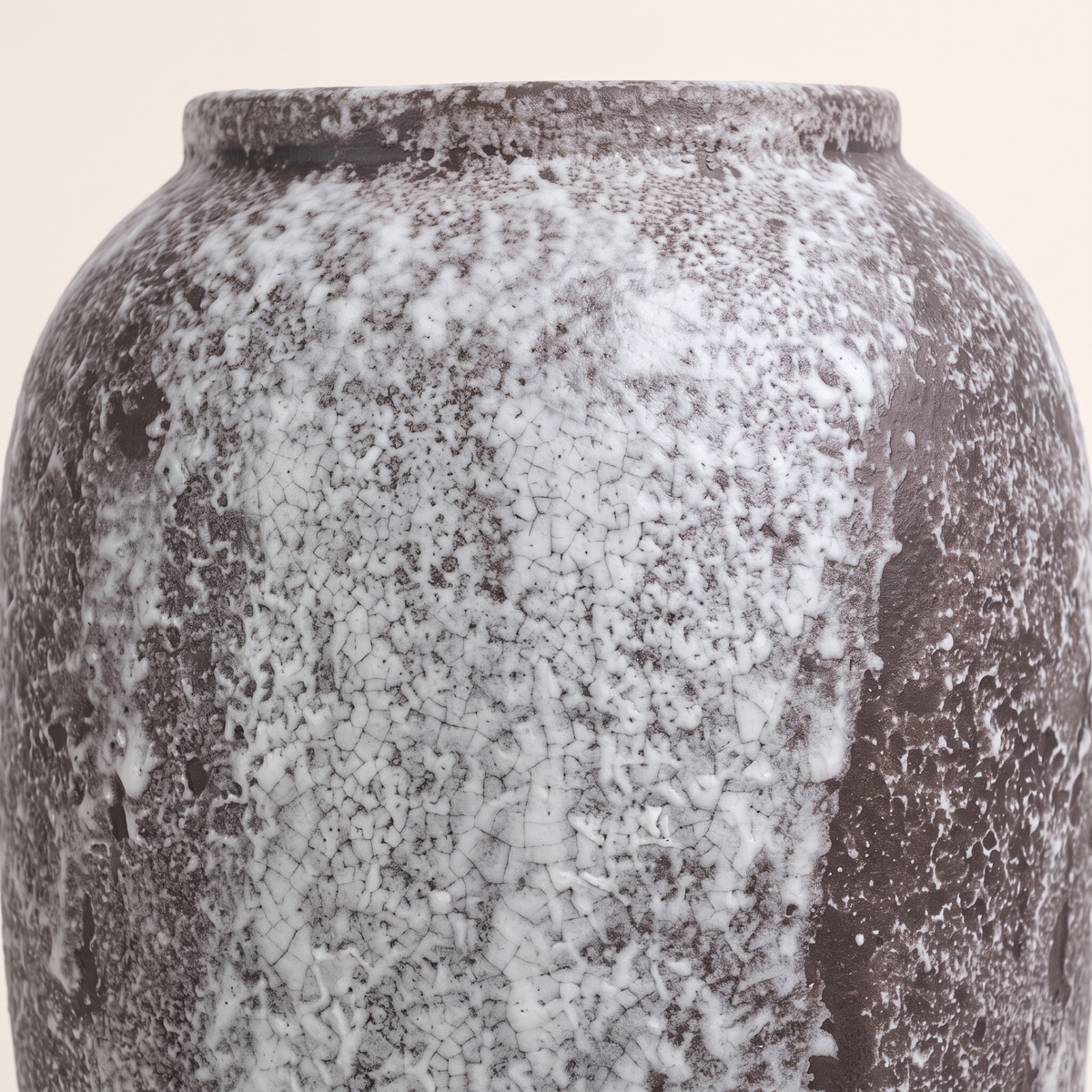 Rustic Porcelain Vase #SLD005-L, material detail