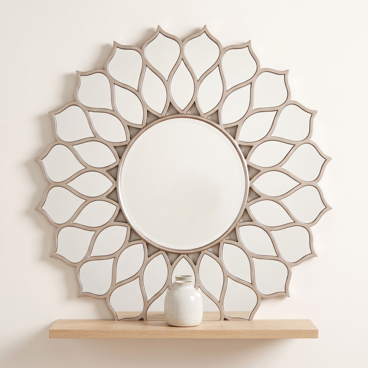 Wall Mirror #18RG003, styled detail