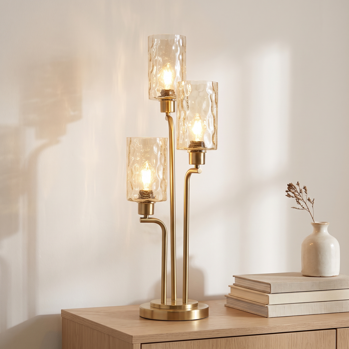 Three-Light Table Lamp #ML83537 in a Muscat home