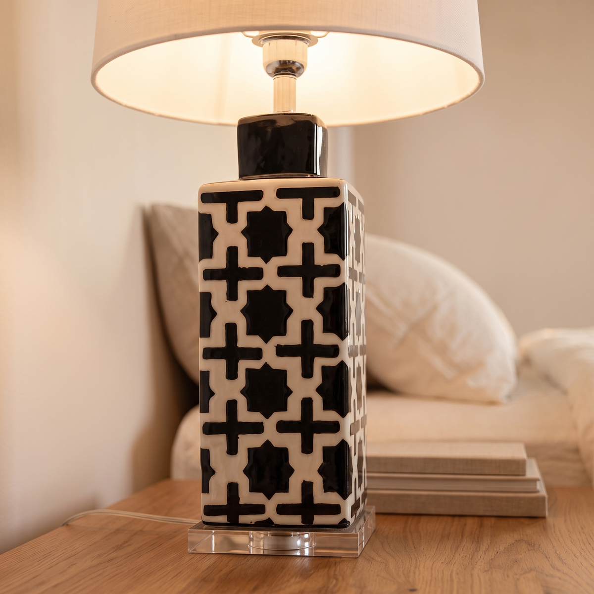 Black and White Table Lamp #TL0386, close view