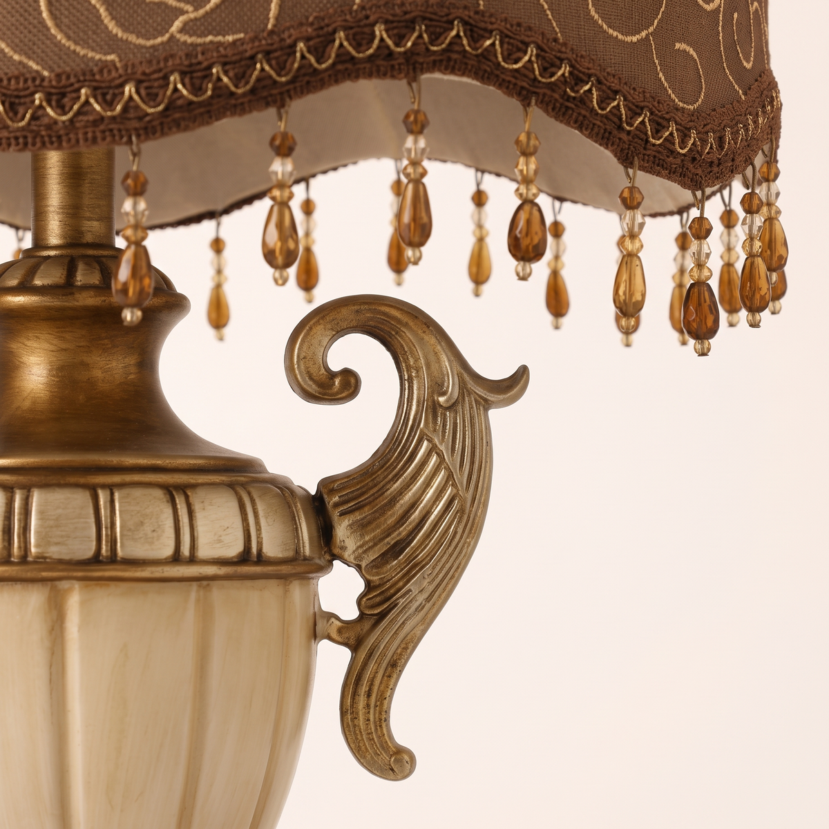 Table Lamp #7305, material detail