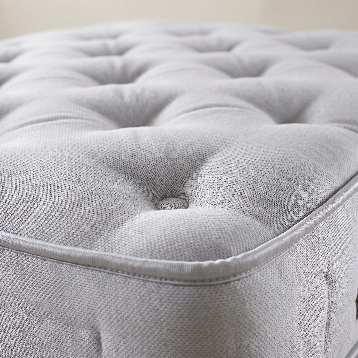 Cloud 9 Crescent Mattress 200x180, studio close-up of the detail