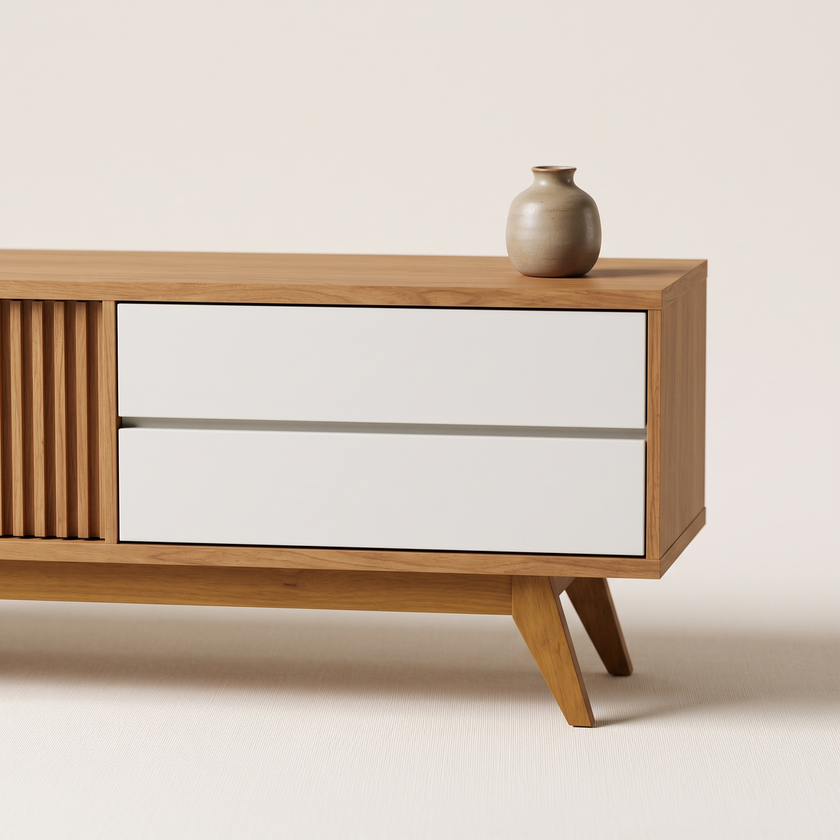 Veneza TV Stand, studio styled close-up