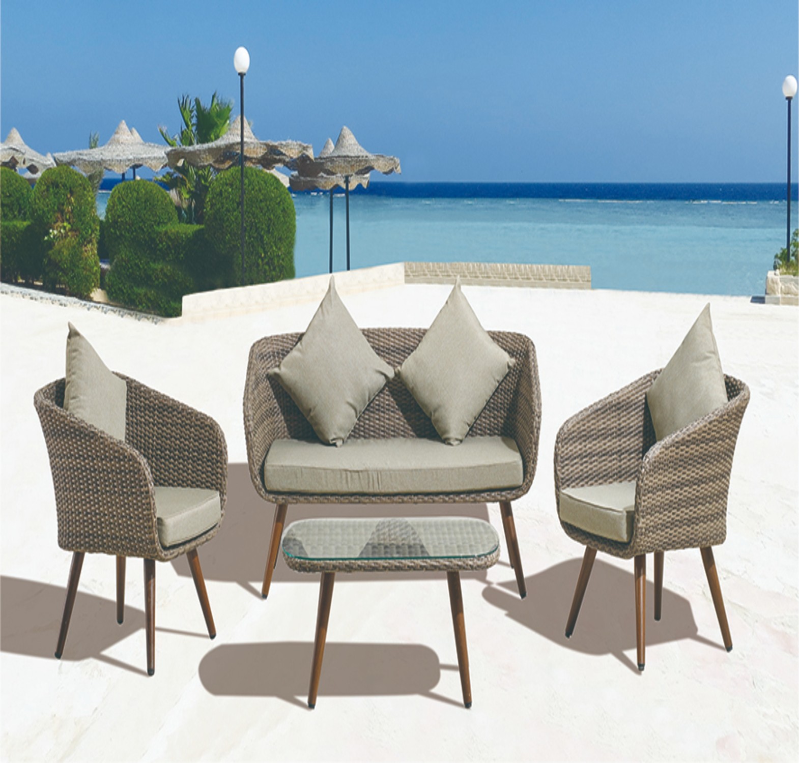 How to Maintain Outdoor Furniture in Oman’s Hot & Humid Weather